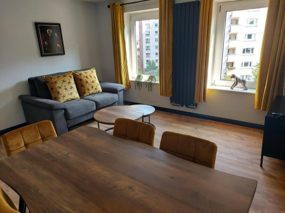 Holyrood New Apartment Единбург Екстериор снимка