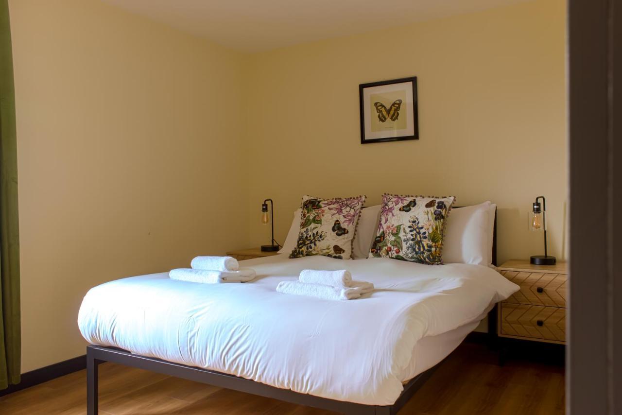 Holyrood New Apartment Единбург Екстериор снимка
