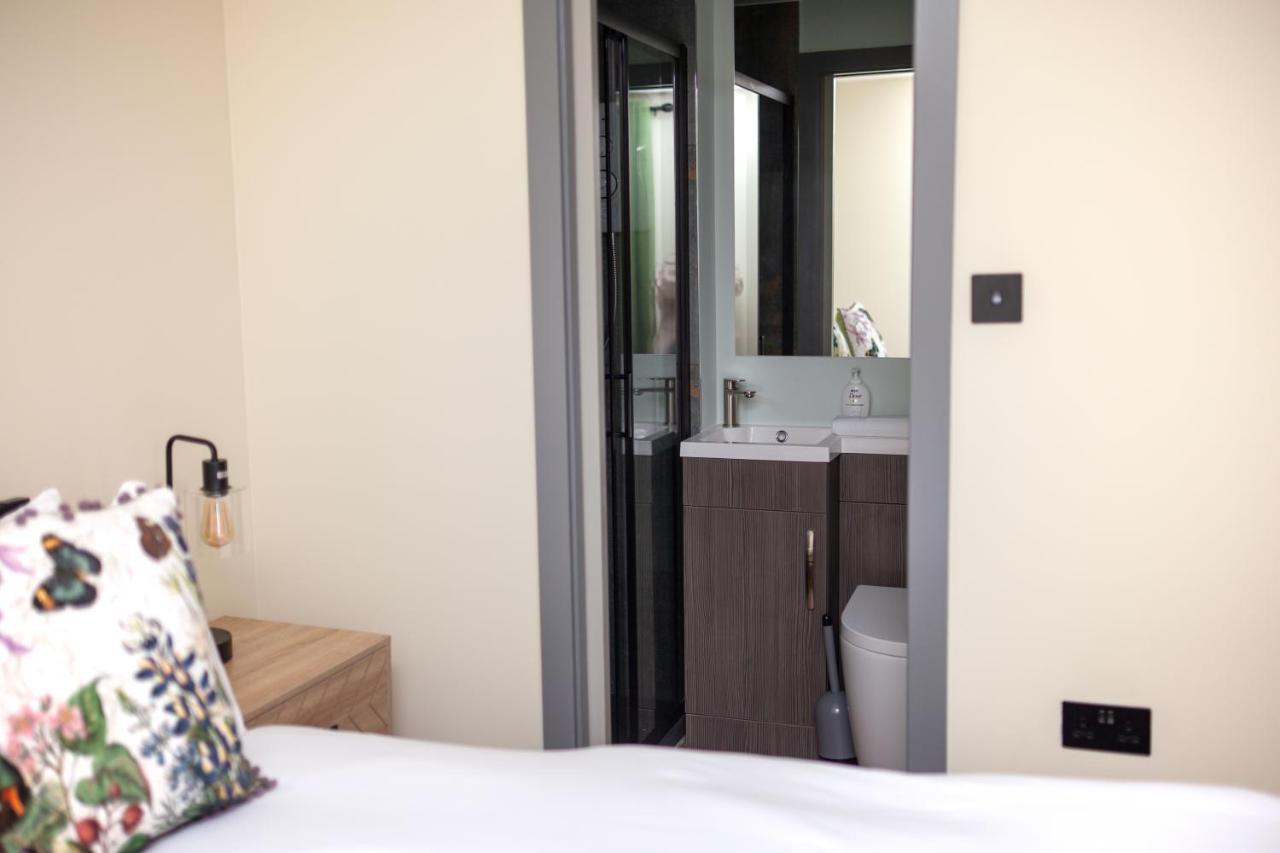 Holyrood New Apartment Единбург Екстериор снимка
