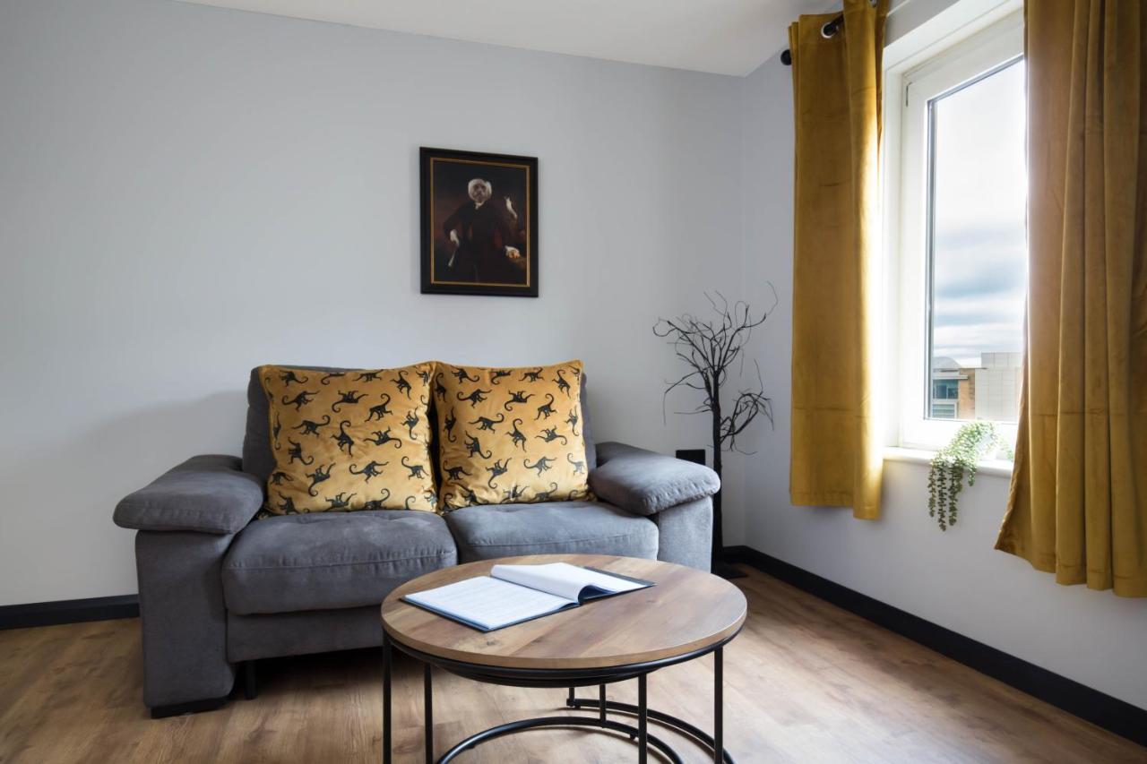 Holyrood New Apartment Единбург Екстериор снимка